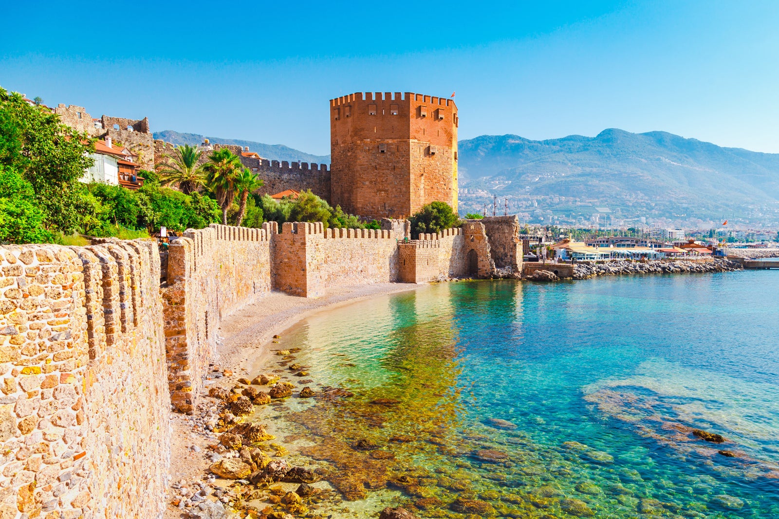 Advantages of Living in Alanya: Why You Should Move to Alanya