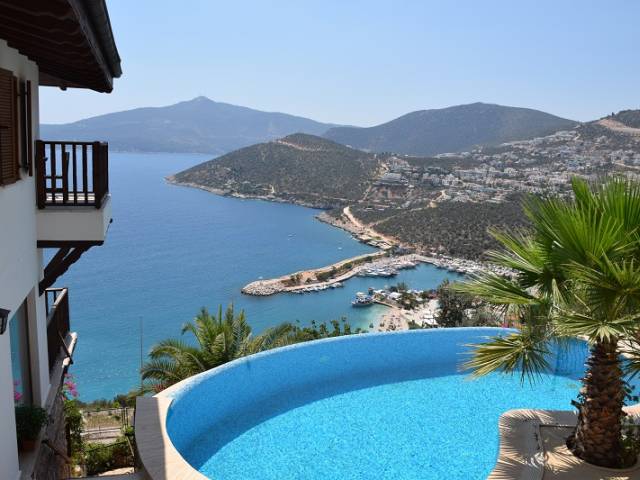 Alanya’da Yaşamanın Avantajları: Neden Alanya’ya Taşınmalısınız?